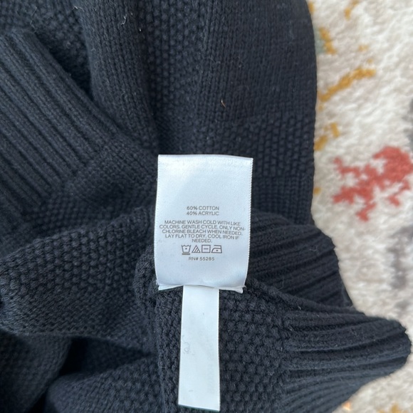 Express Sweater - Picture 4 of 4